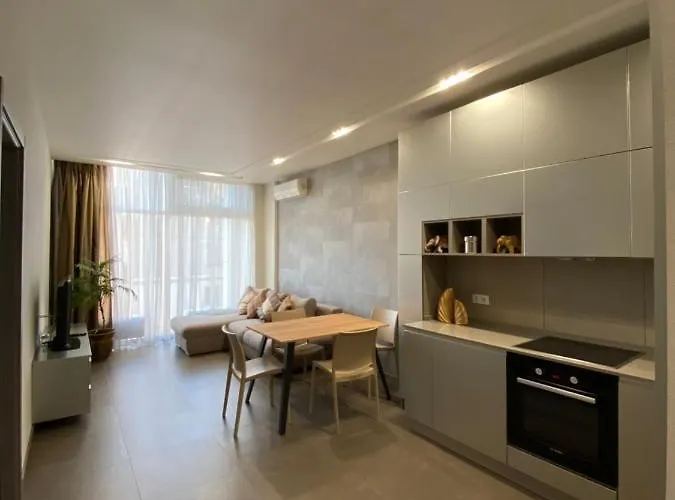 Apartment квартира, у моря, лузановка